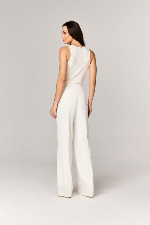 BLUSA REGATA REGATA COM DETALHE LACO