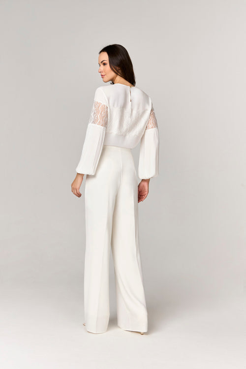 BLUSA MANGA LONGA COM DETALHE RENDA
