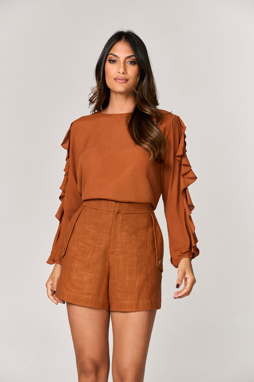 BLUSA COM BABADOS