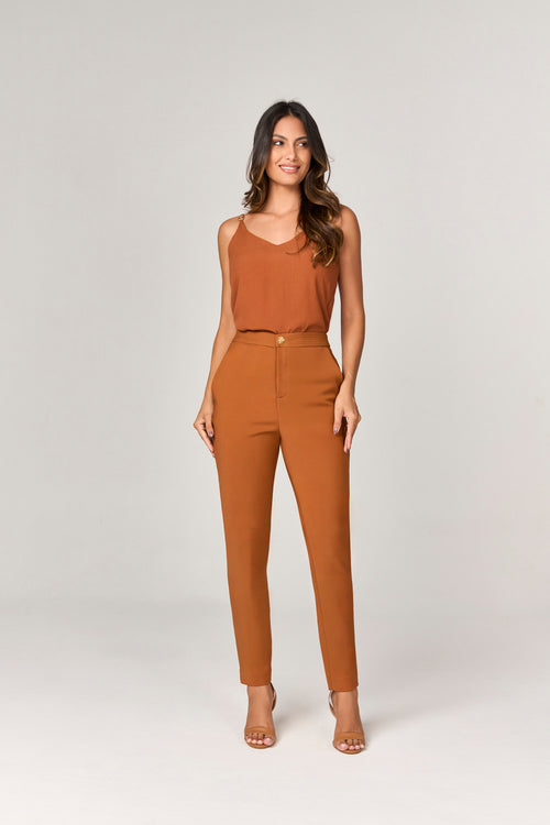 BLUSA REGATA COM DETALHE PASSANTE GREGO ALCA