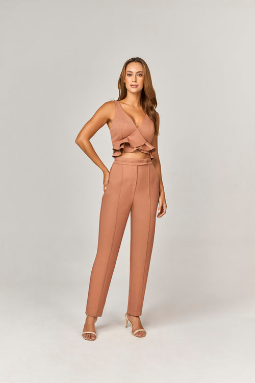 BLUSA CROPPED COM DETALHE BABADOS