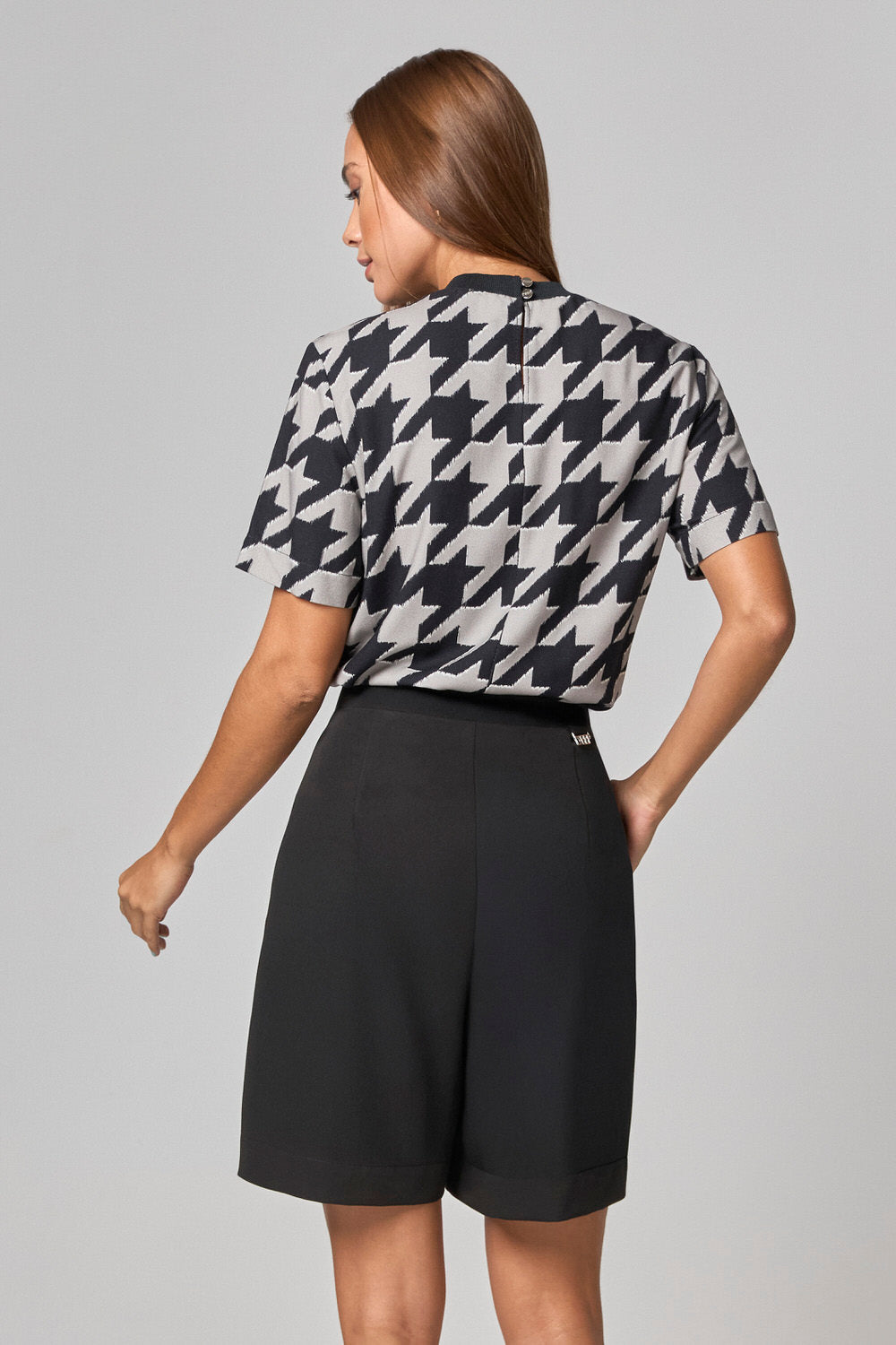 eb819bb90671364a9c5e6b2475cbdb97