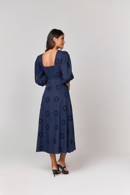 VESTIDO MIDI COM DETALHE MANGAS
