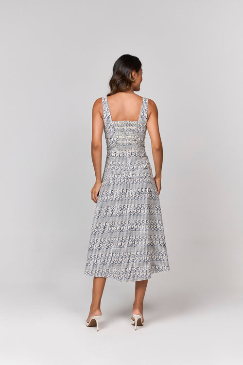 VESTIDO MIDI COM TECIDO TRABALHADO