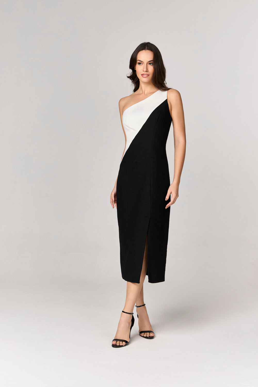 b4860061edb3acf475d17b78672a363e