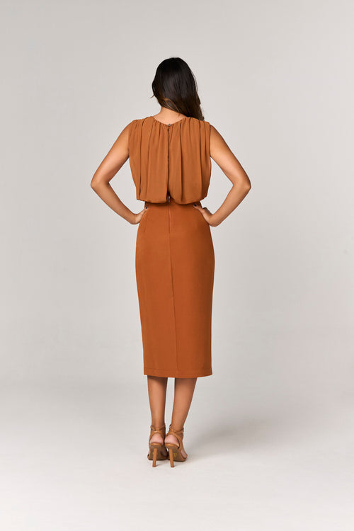 VESTIDO MIDI COM TOP E MIX DE TECIDOS