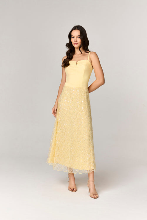 VESTIDO MIDI COM TULE COM APLICACAO DE PAETE