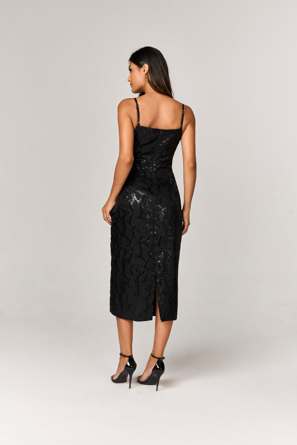 VESTIDO MIDI COM DETLAHES BRILHOSOS