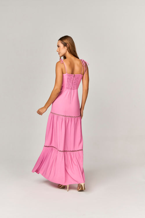 VESTIDO MIDI COM DETALHE AVIAMENTOS