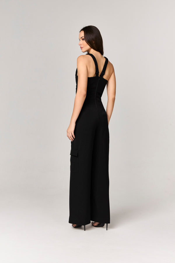 MACACAO PANTALONA COM DETALHE TRANCAS