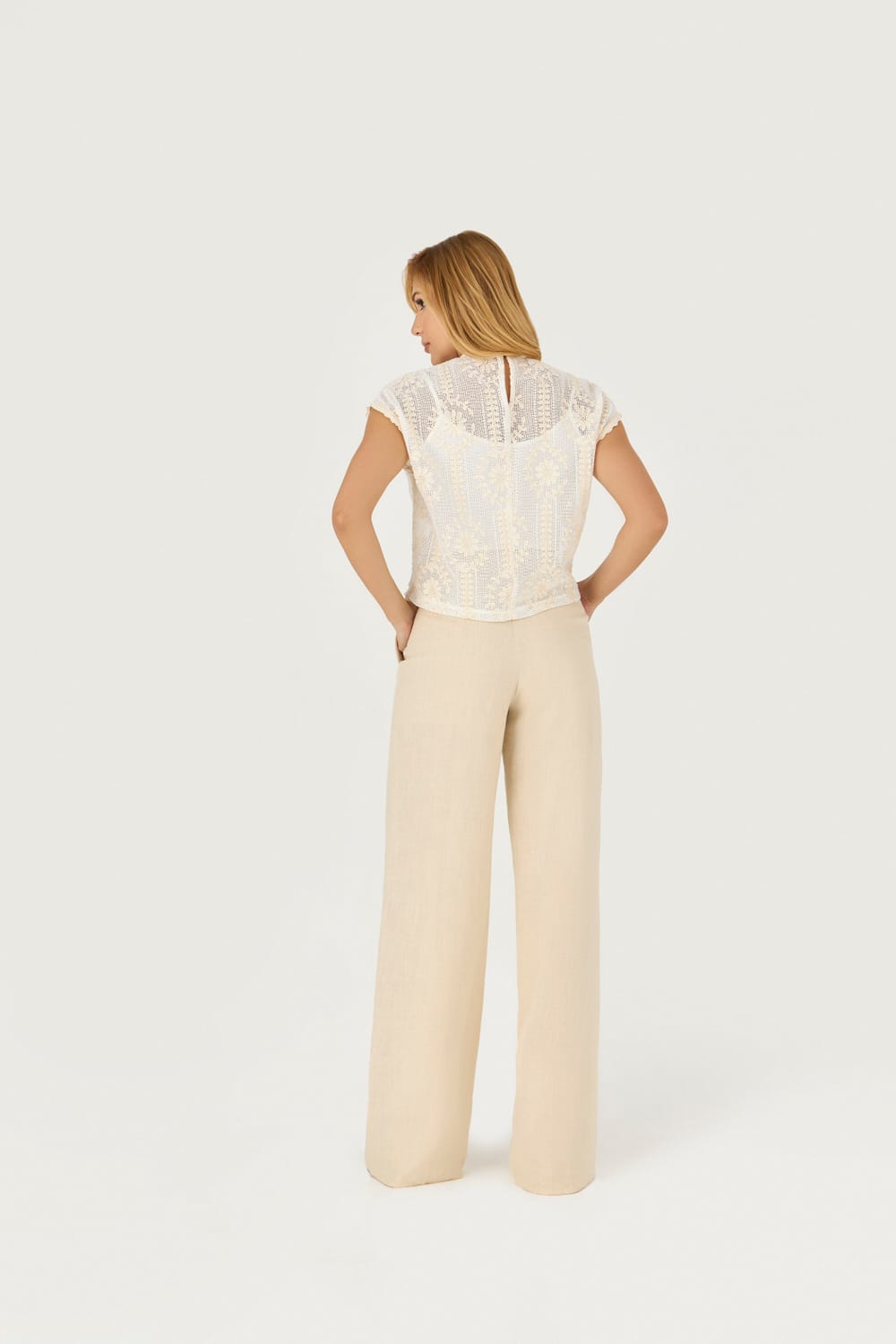 10626806 C OFF (4) Calca Detalhe Botao