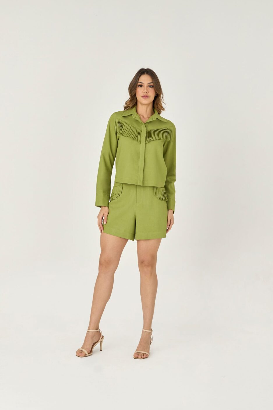 Short Alfaiataria Detalhe Franjas Bolso