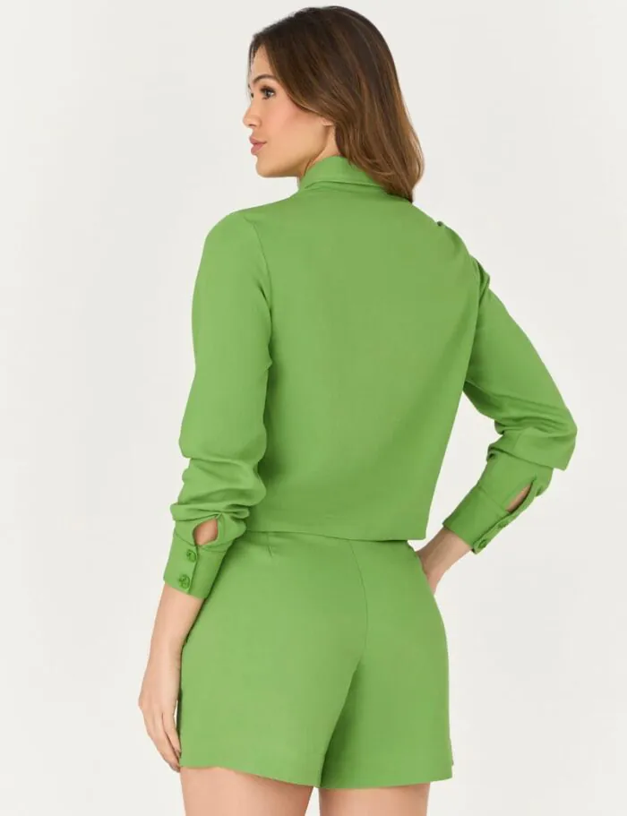 Blusa Casaqueto Detalhe Trancado E Botao