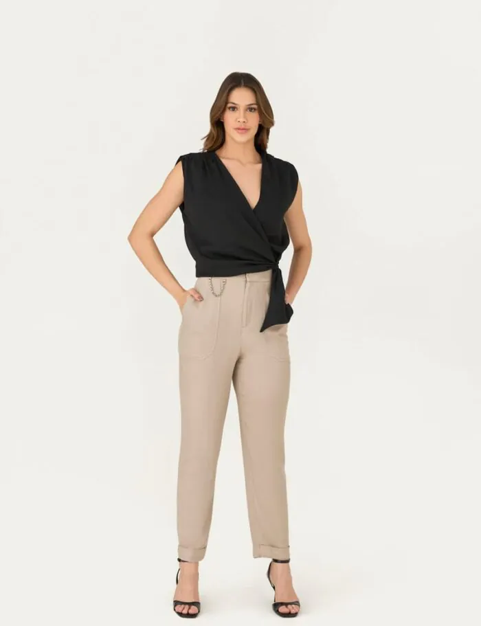 Blusa Semi Blusa Com Detalhe Amarracao Frente