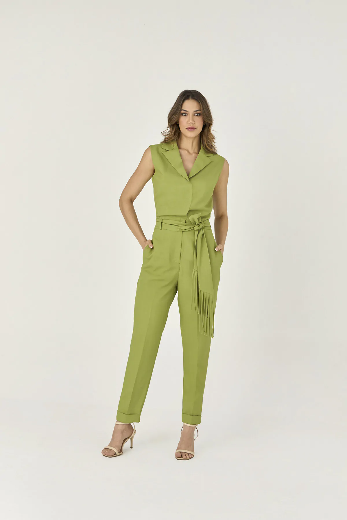 10560811 F VERD Macacao Com Detalhe Franjas