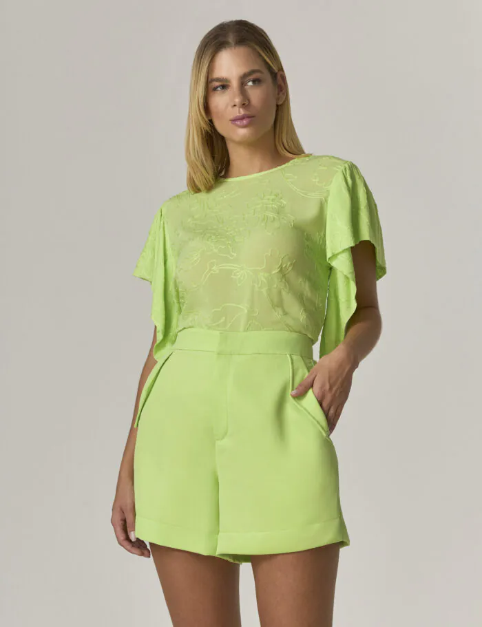 Blusa Manga Curta Tecido Bordado