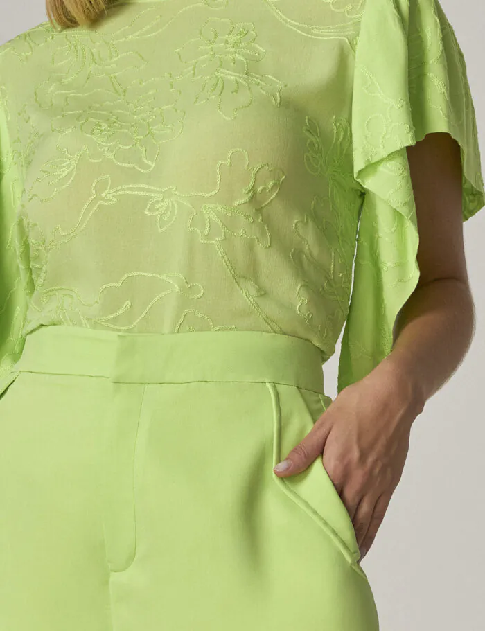 Blusa Estampada Com Retilinea