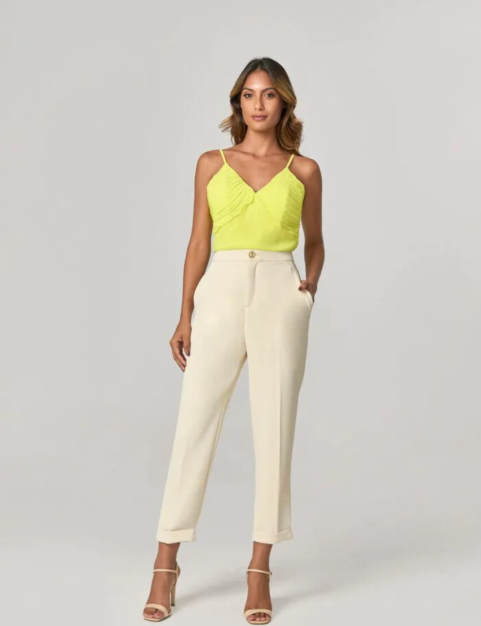 Blusa Regata Detalhe Plissado Busto