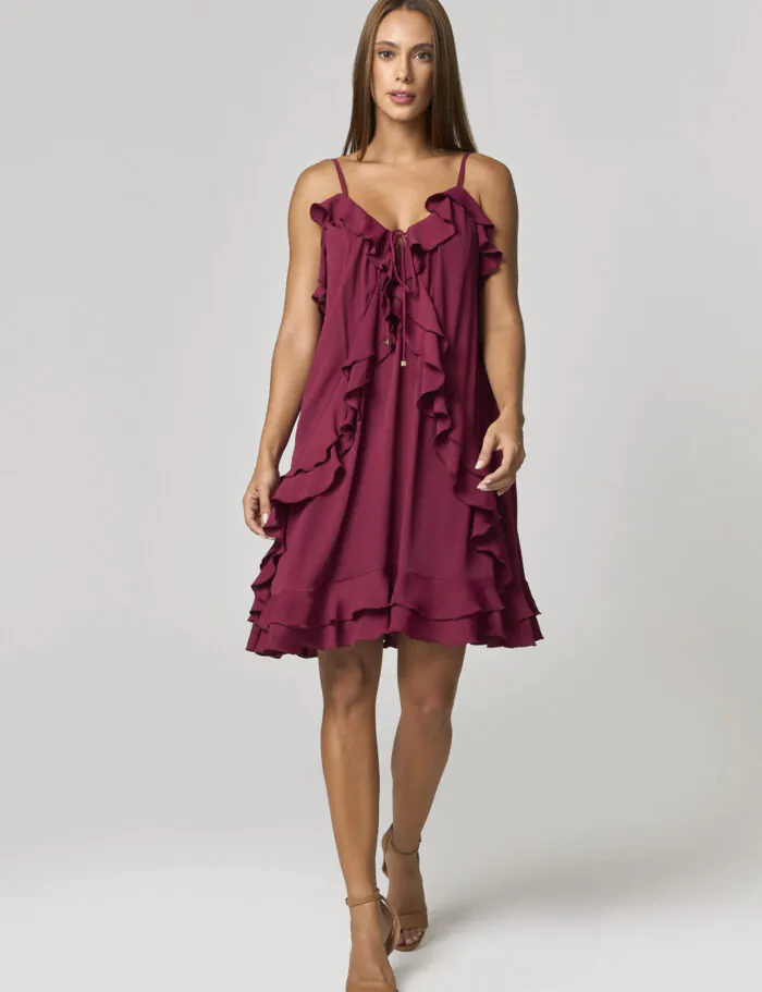 Vestido Curto Com Babados