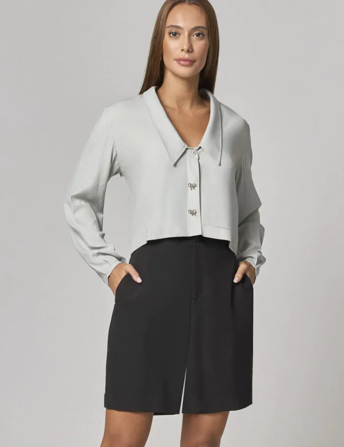 Blusa Camisa Cropped Com Botao Laco