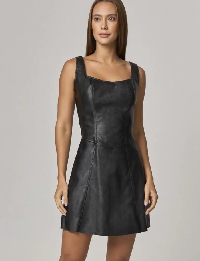 Vestido Curto De Couro Com Detalhe Corset