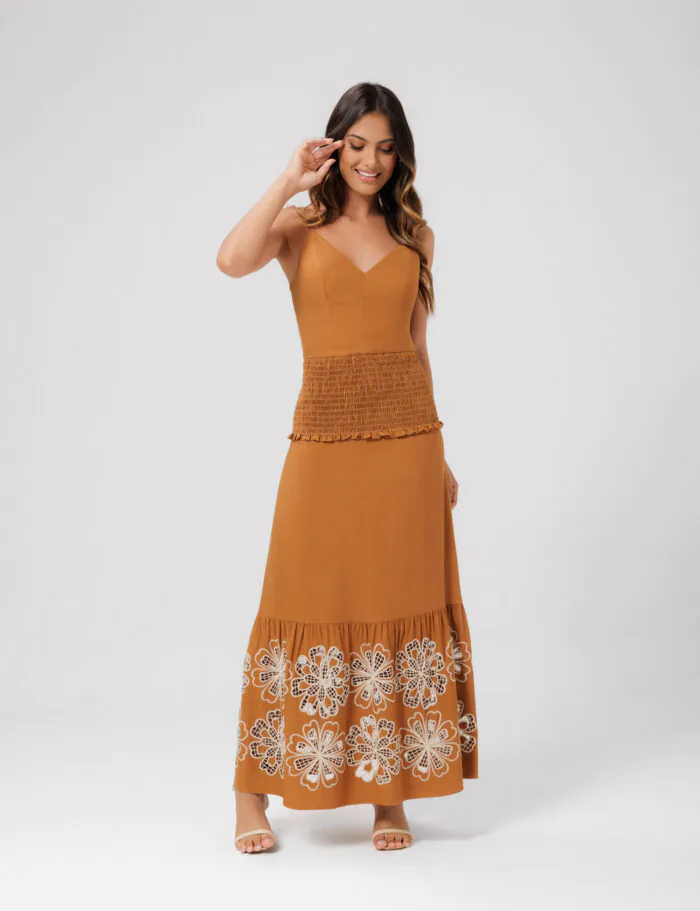 Vestido Longo Com Detalhe Bordado